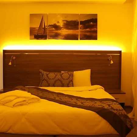 Manzara Hotell 3*